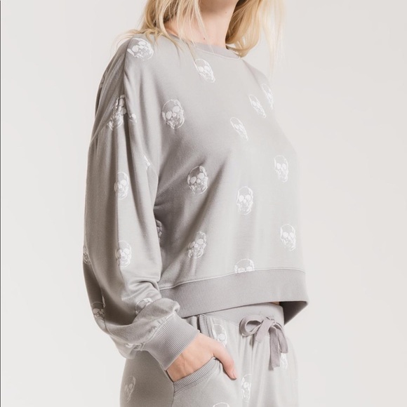 Grey Skull Pullover - Picture 7 of 7